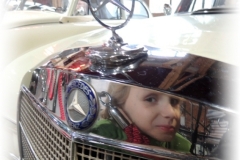 Zamek Topacz - zwiedzamy Muzeum Motoryzacji